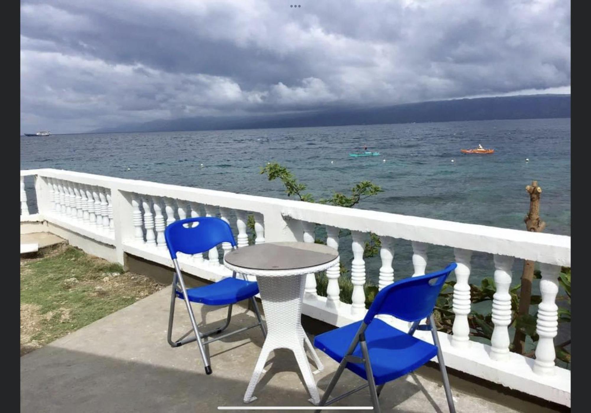 1888 Beach Resort Dumaguete City Exterior photo